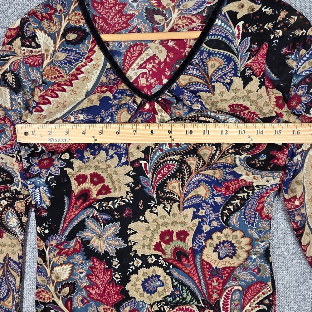 WET SEAL WOMEN'S FLORAL PAISLEY V‑NECK BLOUSE – MULTICOLOR – SIZE MEDIUM - Picture 9 of 13